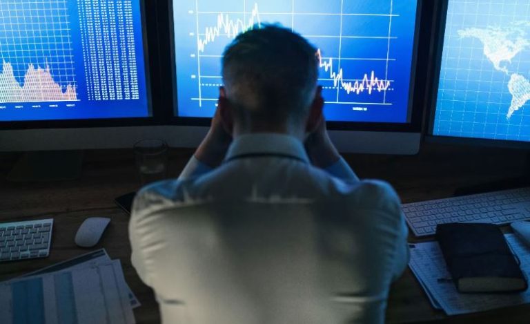 سقوط سنگین بیت‌کوین؛ قیمت به پایین‌ترین سطح از اکتبر ۲۰۲۴ رسید