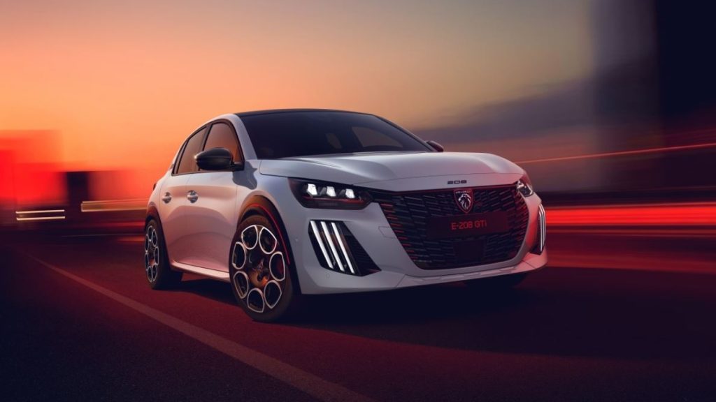 پژو e-208 GTi رونمایی شد؛ بازگشت نام افسانه‌ای GTi با قلبی تمام‌برقی