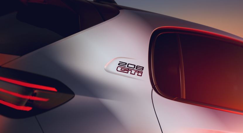 پژو e-208 GTi رونمایی شد؛ بازگشت نام افسانهای GTi با قلبی تمامبرقی 2 مشخصات فنی؛ قدرت بیومکانیکی در کارخانهای بااصالت