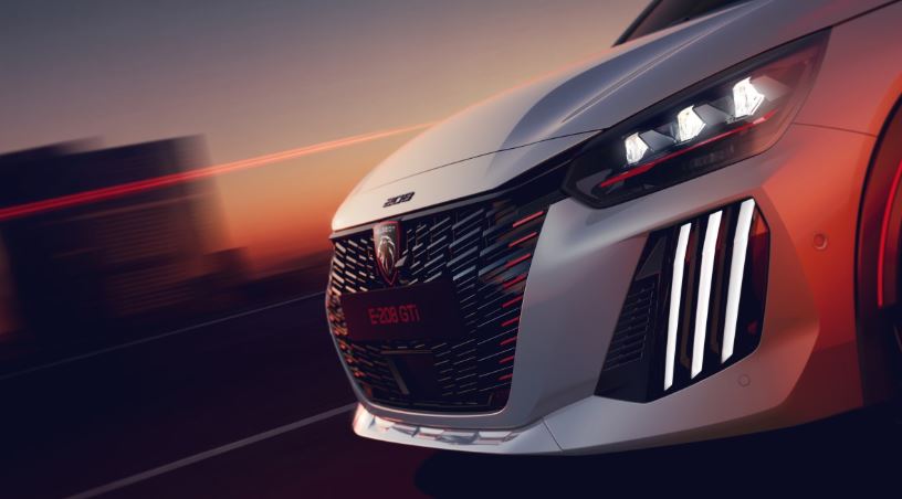 پژو e-208 GTi رونمایی شد؛ بازگشت نام افسانهای GTi با قلبی تمامبرقی 3 مشخصات فنی؛ قدرت بیومکانیکی در کارخانهای بااصالت