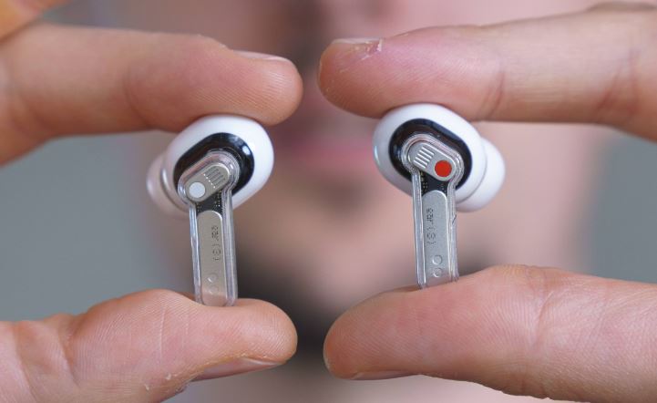 ناتینگ دوباره غافلگیر می‌کند؛ Ear (3a) با رنگ‌های جسورانه و قیمت پایین نزدیک است