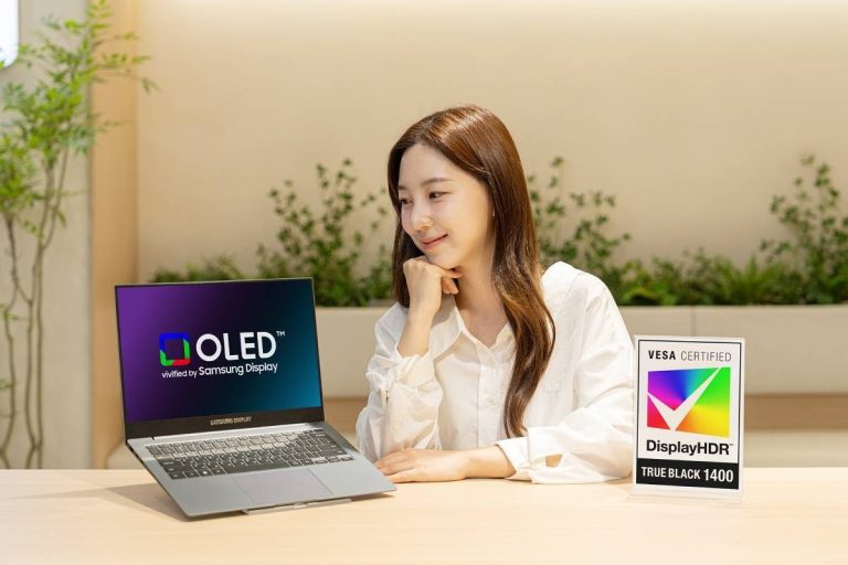 سامسونگ نمایشگر OLED مک&zwnj;بوک&zwnj;های آینده اپل را به&zwnj;صورت انحصاری تأمین می&zwnj;کند