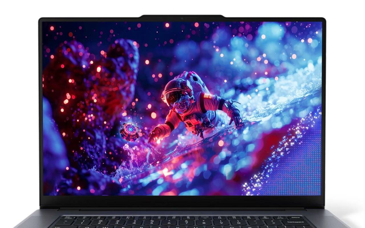 سامسونگ نمایشگر Tandem OLED لپتاپی را با روشنایی ۱۶۰۰ نیت معرفی کرد 1 نخستین حضور در لپتاپ جدید لنوو