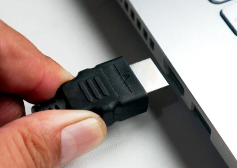 لپ&zwnj;تاپ&zwnj;های مدرن بدون HDMI؛ تصمیمی هوشمندانه یا یک محدودیت آزاردهنده