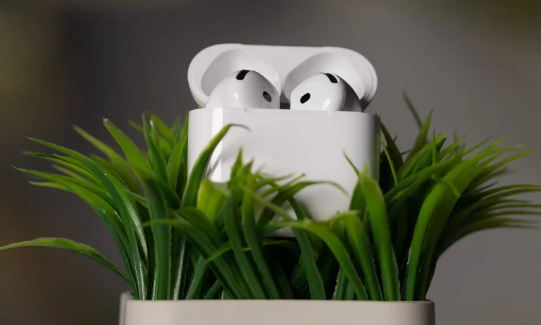 نسل جدید AirPods نزدیک است؛ احتمال رونمایی AirPods 5 در کنار آیفون&zwnj;های جدید