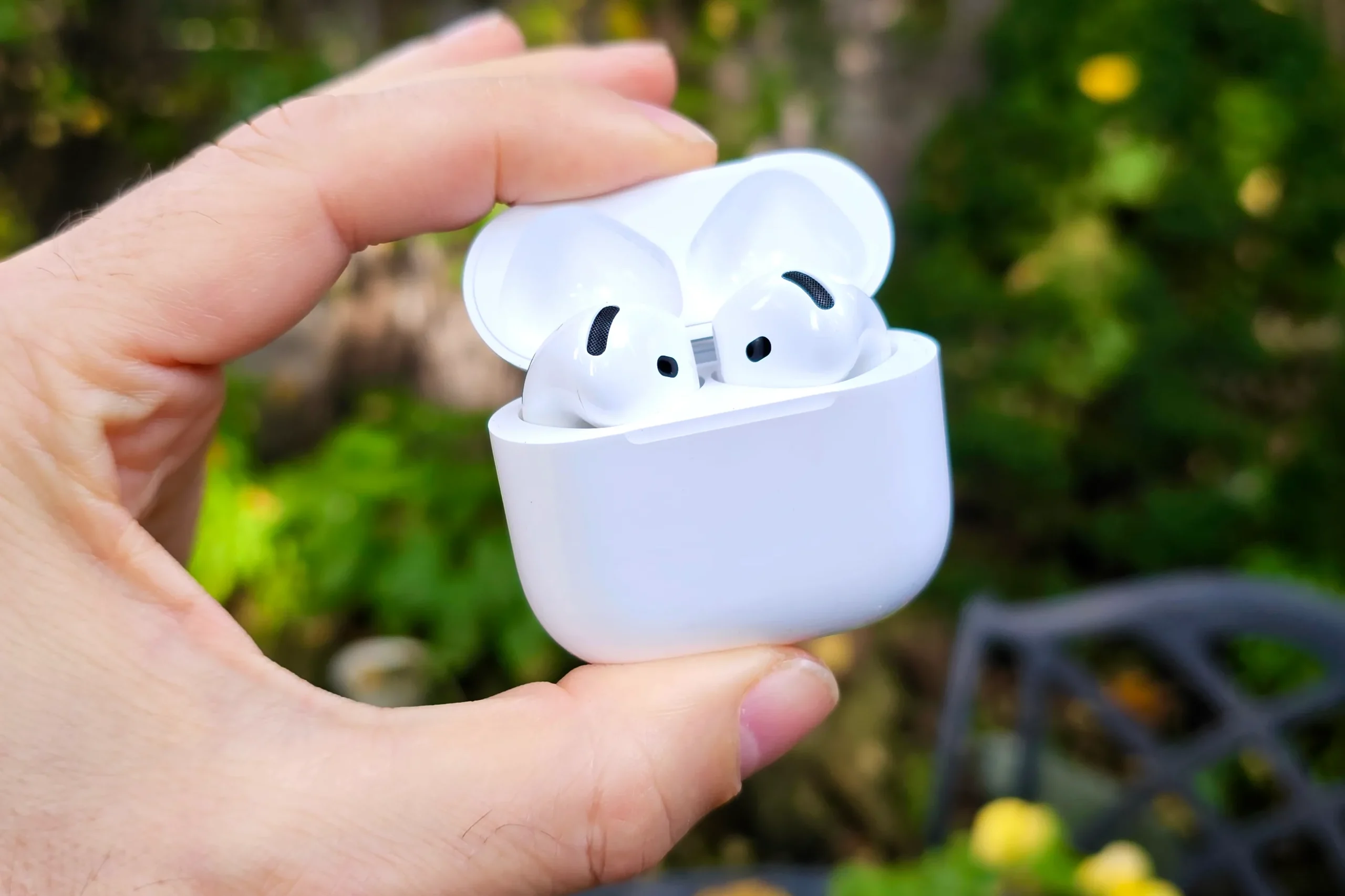 افشای کدهای AirPods 5 در نسخه آزمایشی macOS 26.7