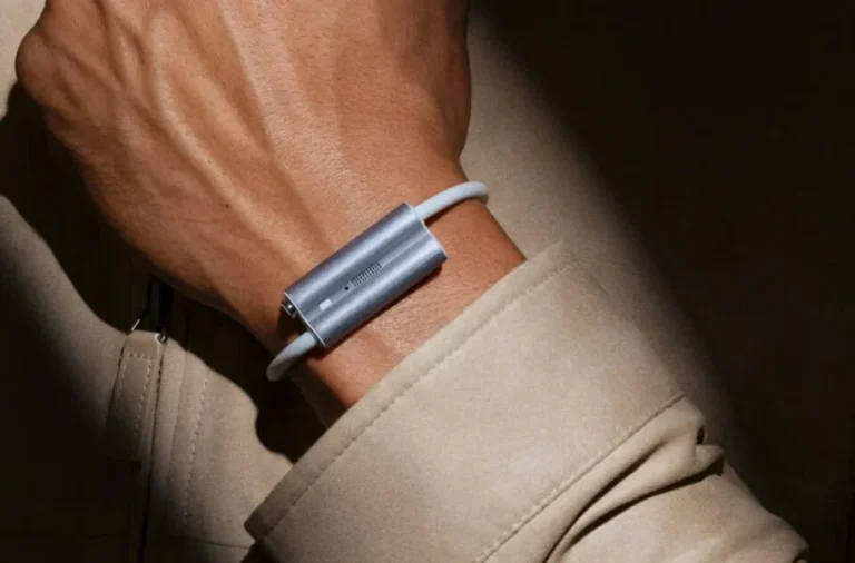 رونمایی از Luffu Link؛ مچ&zwnj;بند سلامتی بدون نمایشگر از بنیان&zwnj;گذاران Fitbit