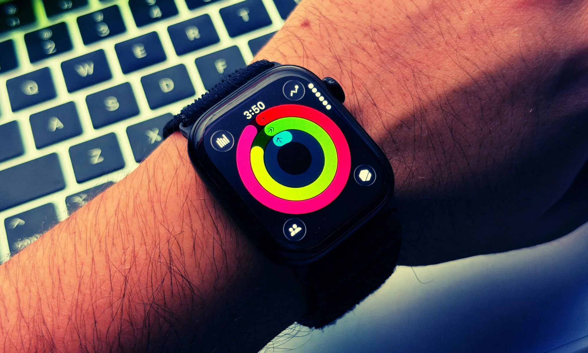 نبرد بزرگ ساعتهای هوشمند ۲۰۲۶؛ Pixel Watch 5، Galaxy Watch 9 و Apple Watch Series 11 در برابر یکدیگر 9 Apple Watch Series 11؛ تجربه کامل سلامت در اکوسیستم اپل
