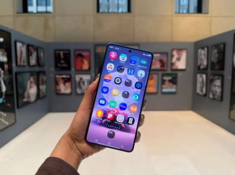گلکسی S27 پرو و S27 اولترا به نمایشگر OLED پیشرفته M16 مجهز می&zwnj;شوند