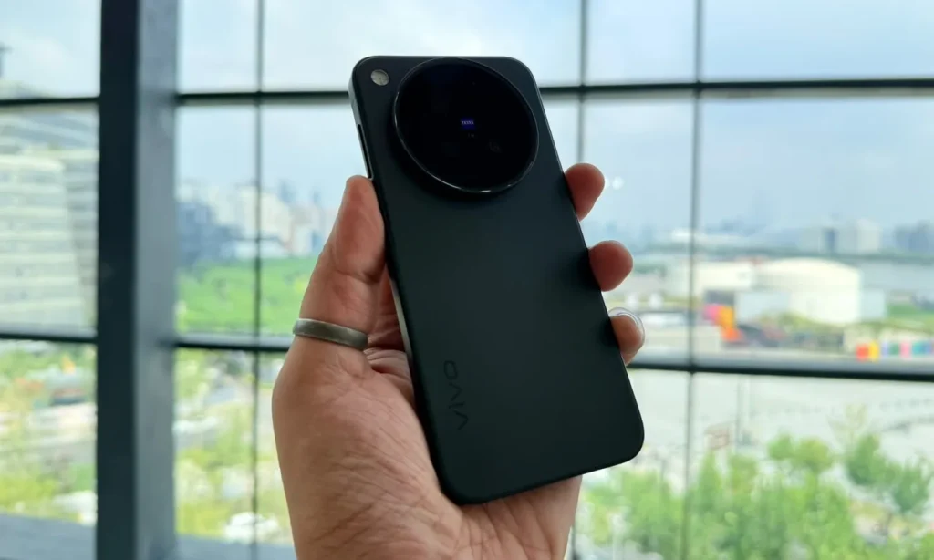Vivo X500 Pro Max معرفی شد؛ دوربین ۲۰۰ مگاپیکسلی و لنز اکسترنال برای عکاسی حرفه&zwnj;ای