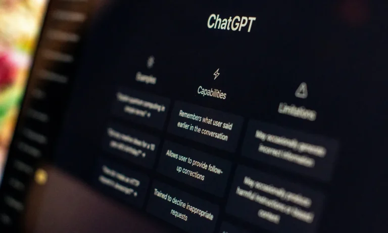 OpenAI می&zwnj;خواهد ChatGPT را از تأیید بی&zwnj;دلیل کاربران بازدارد