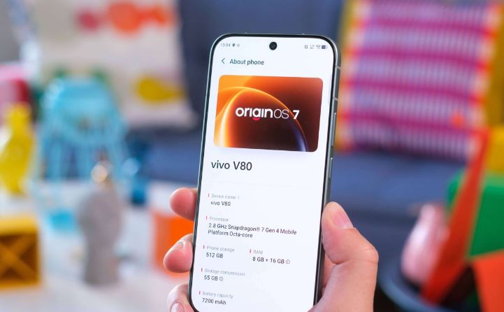 گوشی vivo V80 برای بررسی معرفی شد؛ باتری ۷۲۰۰ میلیآمپرساعتی و نمایشگر ۱۴۴ هرتزی 2
مشخصات فنی vivo V80؛ تغییرات محدود نسبت به نسل قبل
