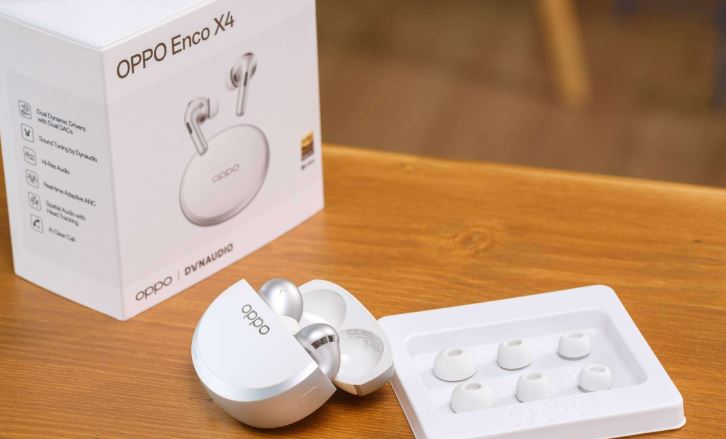 بررسی اولیه اوپو Enco X4؛ هدفون پرچمدار با حذف نویز پیشرفته و شارژدهی ۵۳ ساعته 1 طراحی و محتویات جعبه اوپو Enco X4
