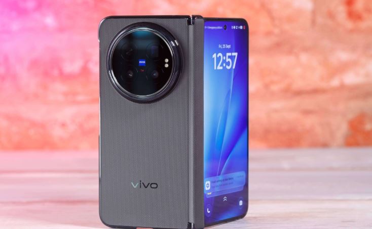 گوشی تاشوی vivo X Fold6 برای بررسی آماده شد؛ نگاهی نزدیک به پرچمدار جدید ویوو