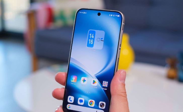 بررسی اولیه vivo X500 Pro؛ پرچم&zwnj;دار جمع&zwnj;وجور با باتری ۶۵۱۰ میلی&zwnj;آمپرساعتی